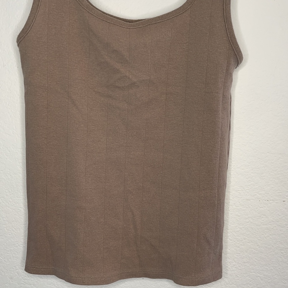 Top - Picture 2 of 2